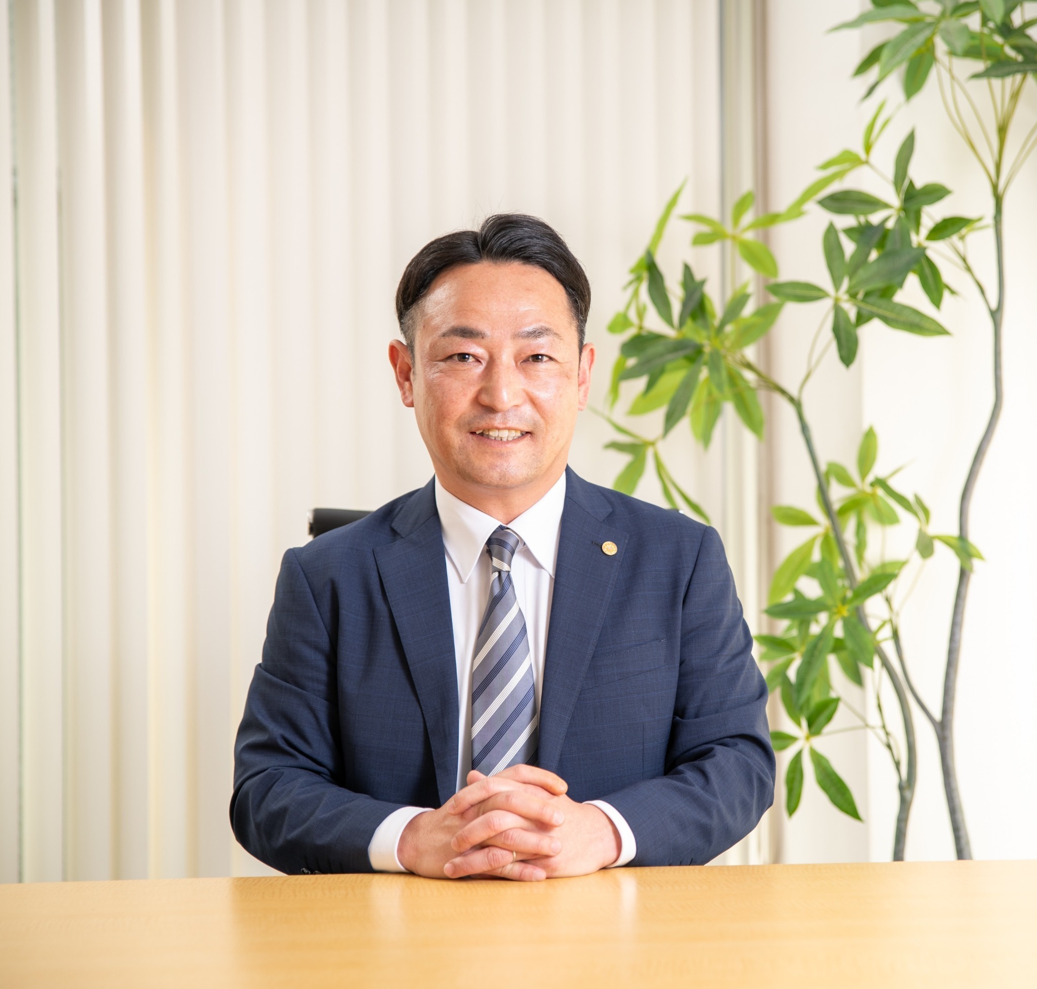 行政書士 三宮功二朗